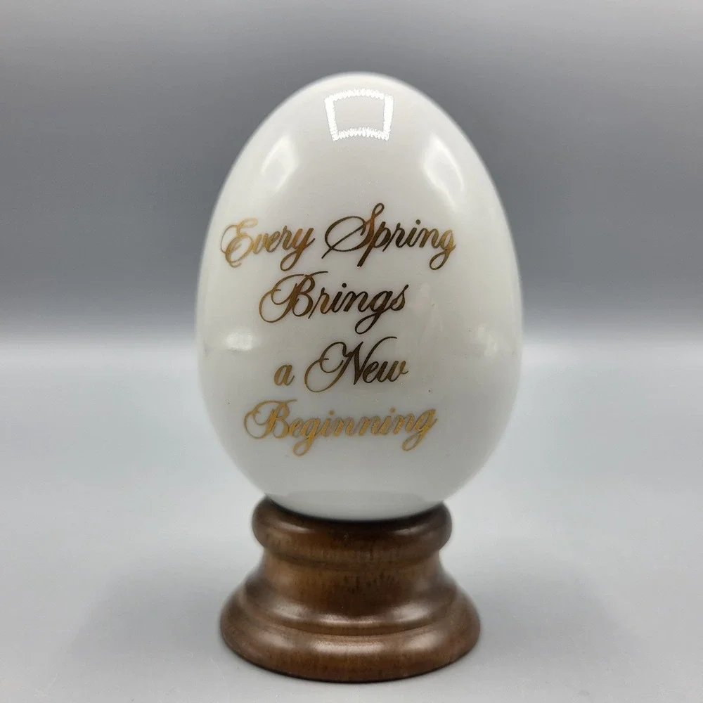 Vtg Avon Porcelain Egg Collectible Robin Bird Nest New Beginning Shelf Decor